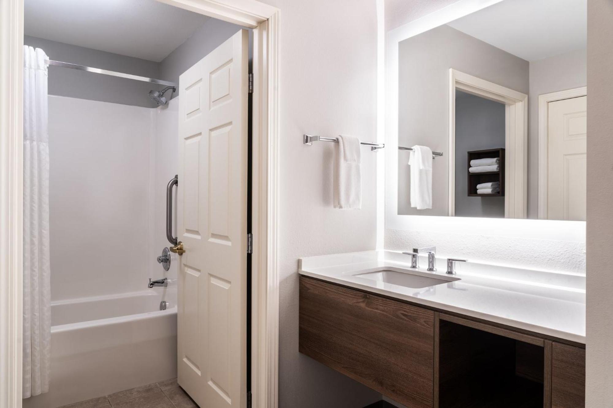 Staybridge Suites Akron-Stow-Cuyahoga Falls By Ihg Экстерьер фото
